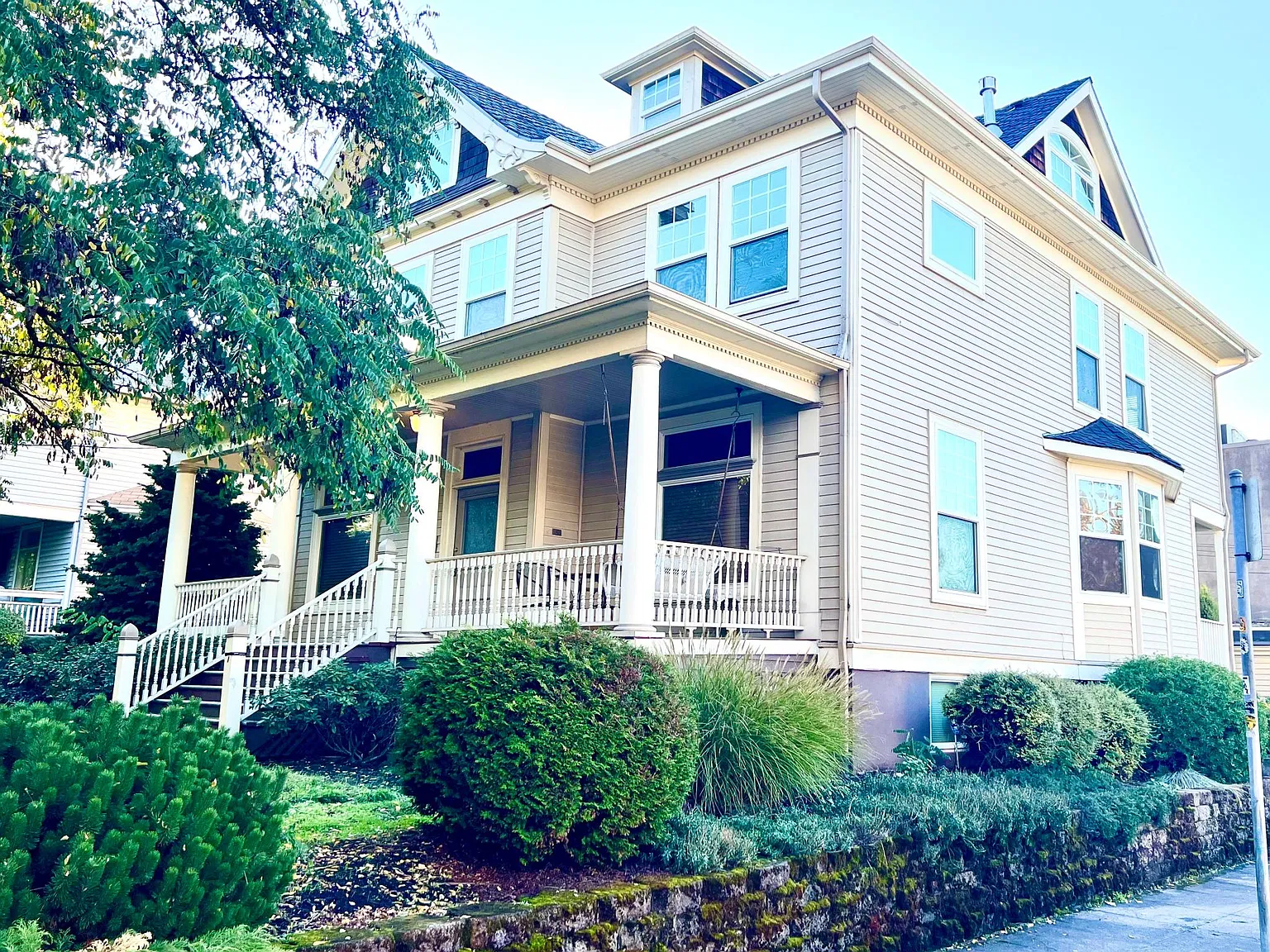 1 bed, 550 sqft, $1,350 — Photo 2