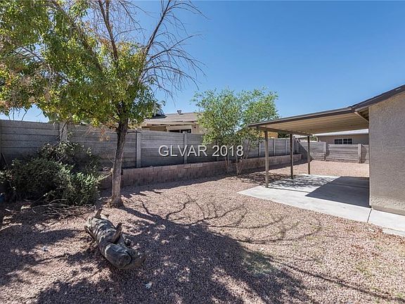 3rd image of 3929 Parker Ln
