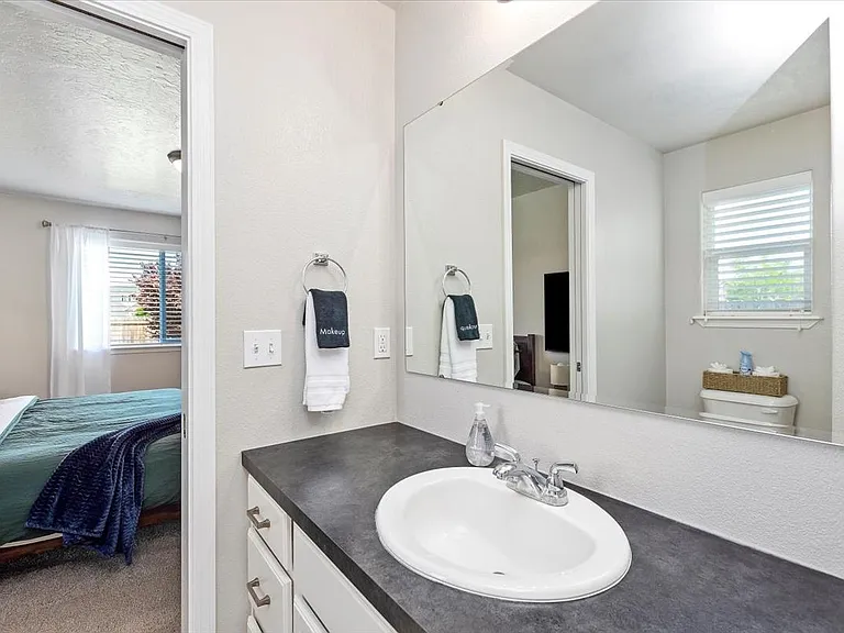 13606 Cocoa Beach St — Photo 22