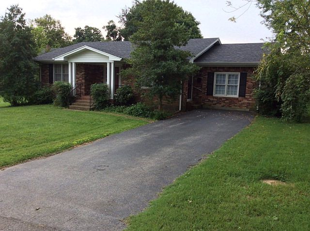 1st image of 209 Woodlawn Ave