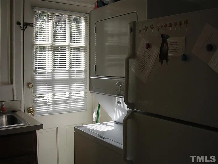 12 Henderson St #12 — Photo 9