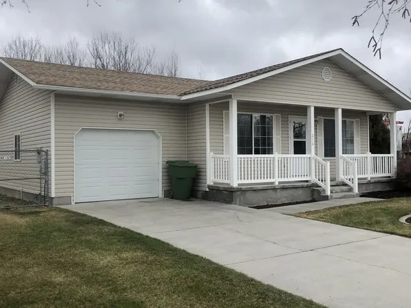216 Susan Dr, Rexburg, ID 83440