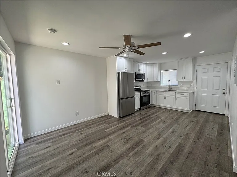 6838 Aura Ave — Photo 13