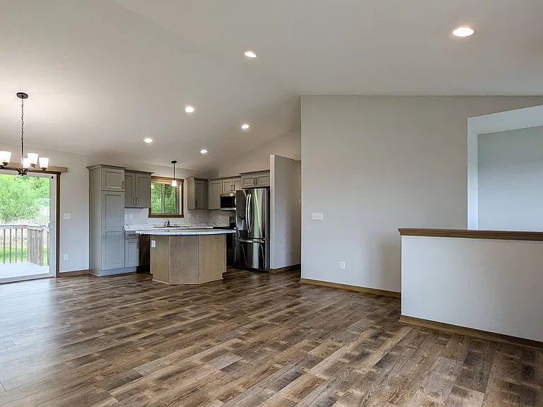 2201 Hadley Hills Dr NE — Photo 5