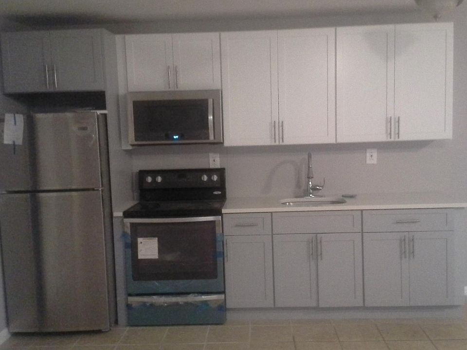 1st image of 330 S 20th St #1