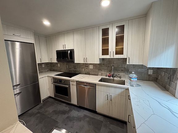 4th image of 177 N El Camino Real APT 22
