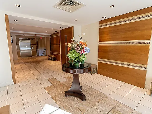 15 Enterprise Ct #302 — Photo 4