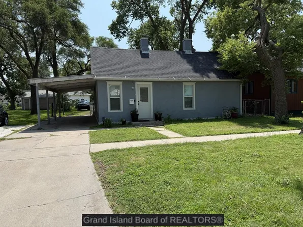 713 W 7th St, Grand Island, NE 68801
