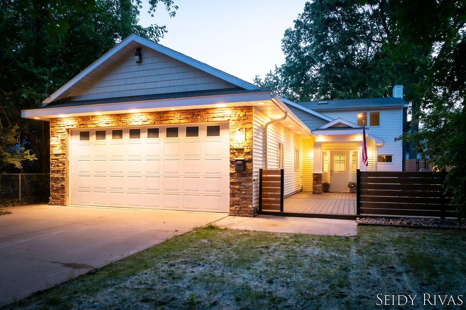 3543 College Ave NE photo 1