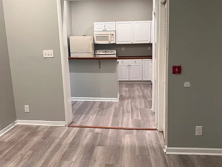 288 Fletcher St #1 — Photo 3