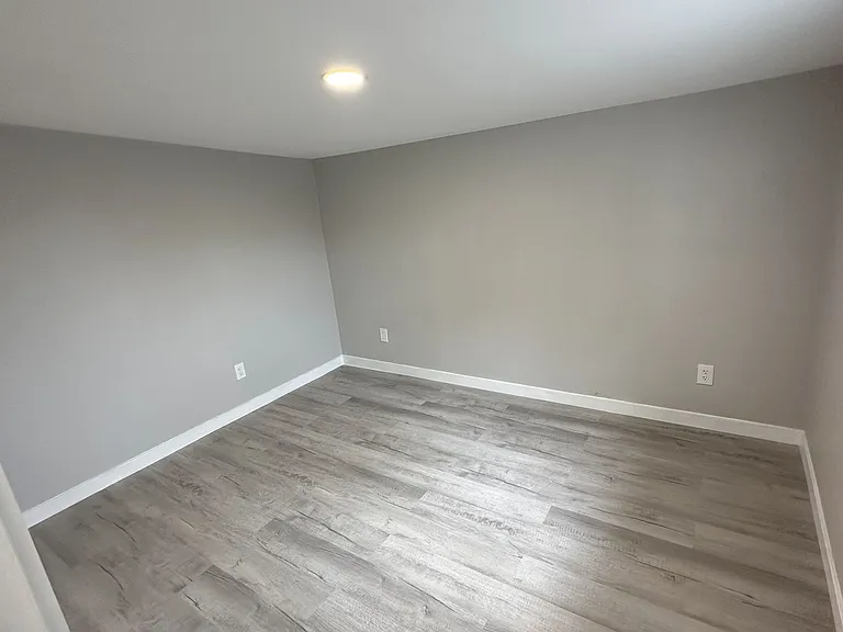 1695 Logan Ave #2 — Photo 8