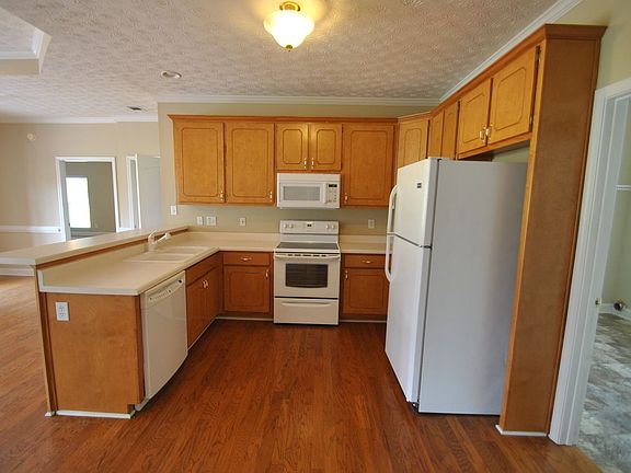 4th image of 1229 Bent Creek Dr