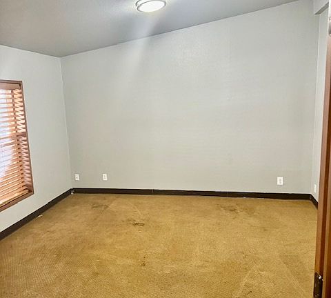 5th image of 101 W Sentry Dr