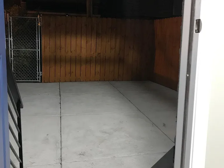 3050 Aramingo Ave — Photo 6