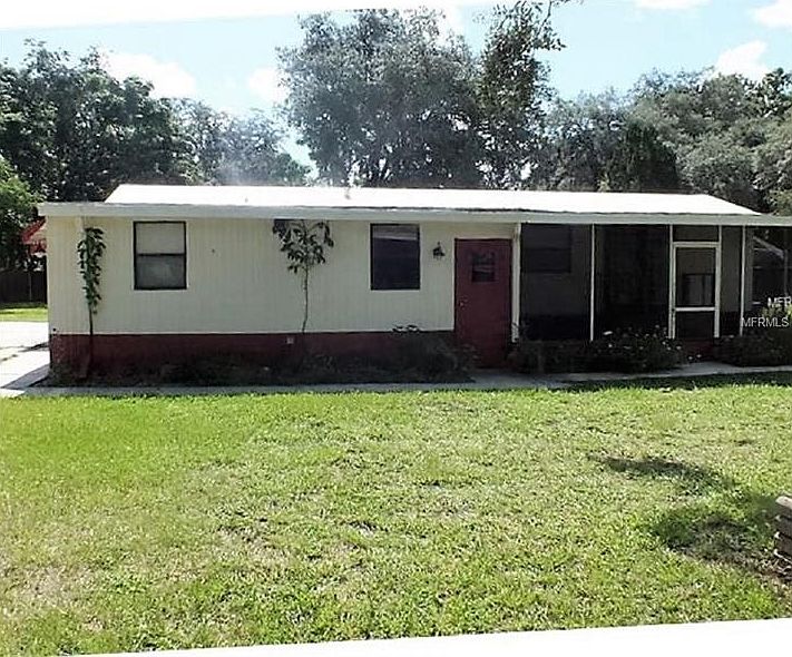 1st image of 114 Live Oak Ln