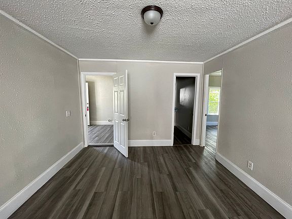 3rd image of 3503 4th Ave #B