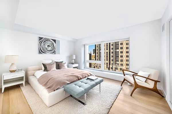 Sold by LL Real Estate Services | media 8