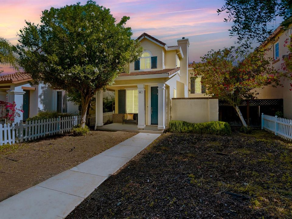 1st image of 68 W Belleza Ln