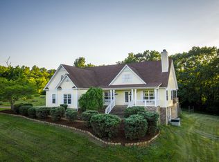 4633 Leipers Creek Rd, Williamsport, TN 38487