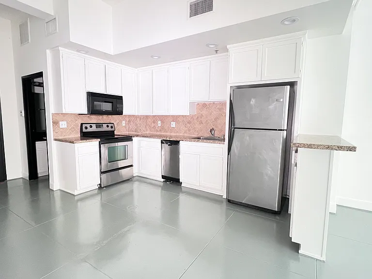City Lofts — Photo 6