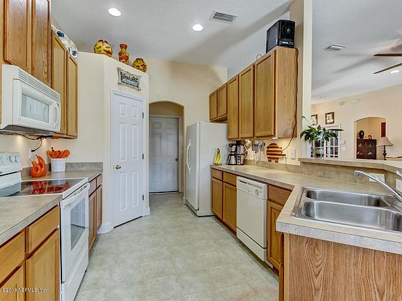 4th image of 10603 Rusty Pines Dr