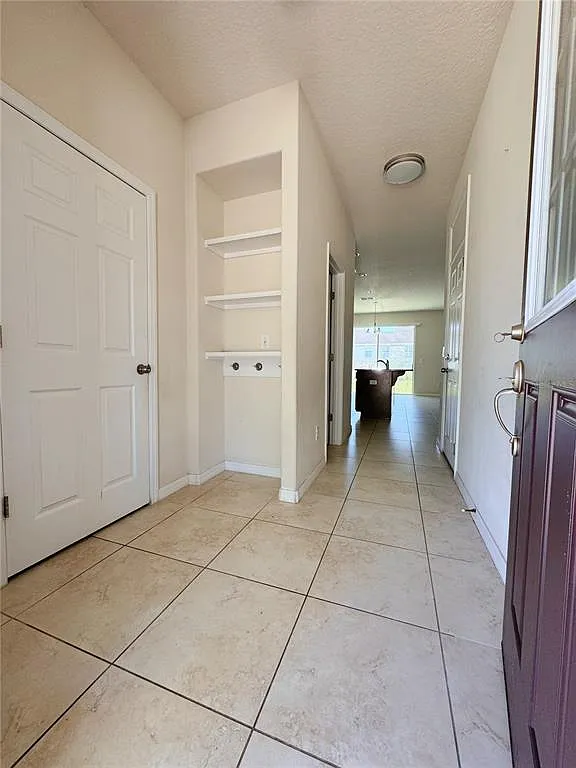 4 bed, 2.5 bath, 1860 sqft, $2,700 — Photo 4