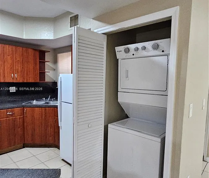 785 SW 6th Pl #1 — Photo 7