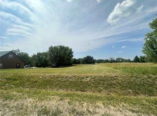 2088 Blue Gill Dr, Gallatin, MO 64640