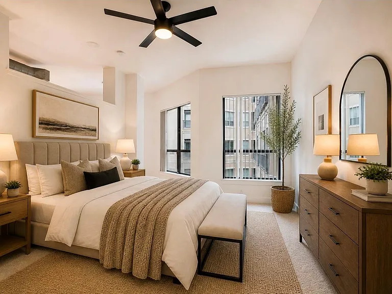1901 Post Oak Blvd #OAK-2402 — Photo 3
