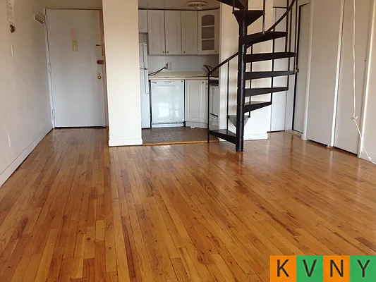 Rented by KVNY Soho | media 23