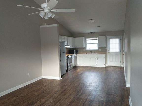 3rd image of 101 Benin Ct Unit A