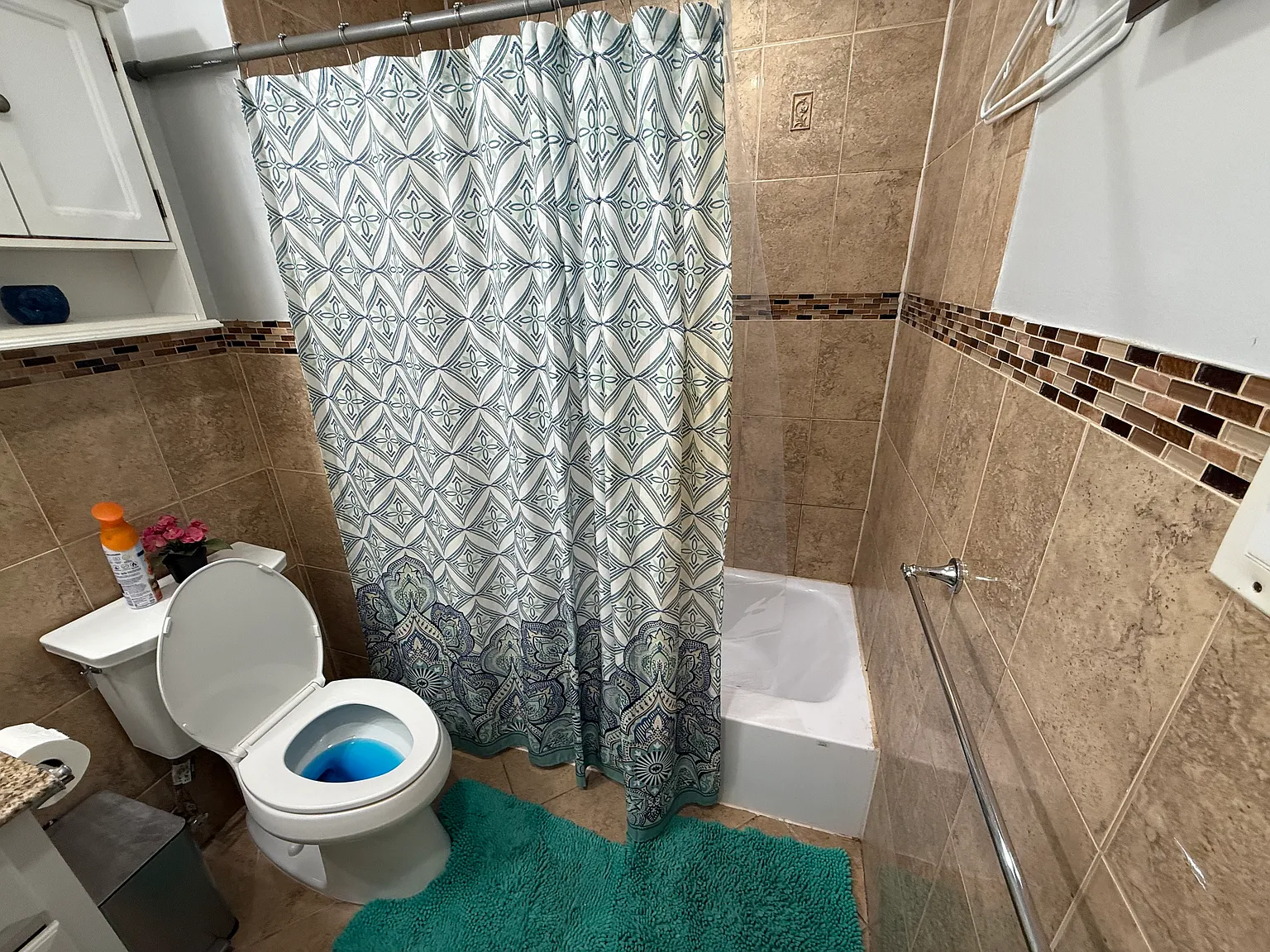 3 bed, 2.5 bath, 1590 sqft, $3,600 — Photo 2