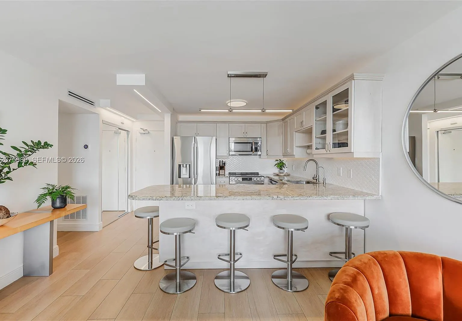 The Presidential Condo — Photo 4