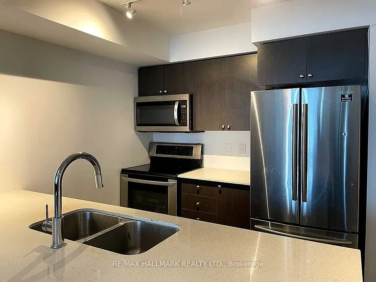 8 Trent Ave #615 — Photo 15