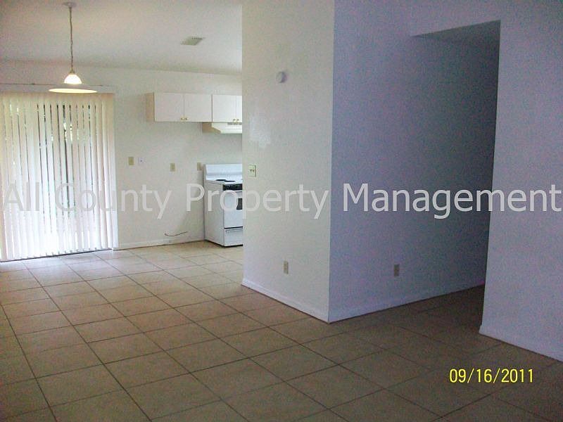 Living Dinning Area