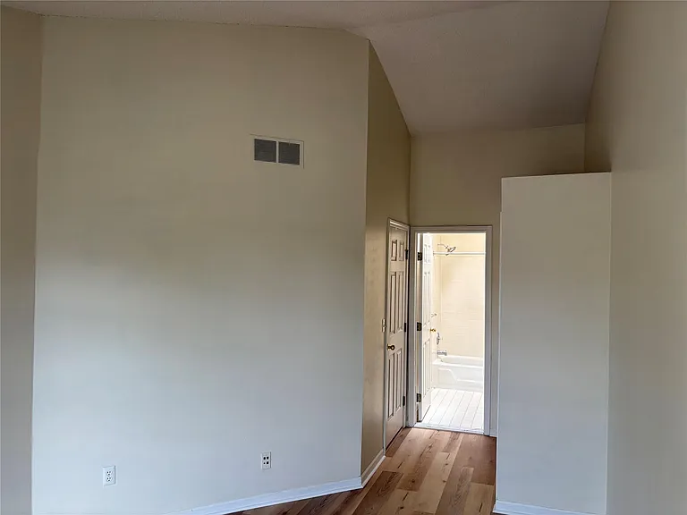 49816 Plymouth Way #104 — Photo 18