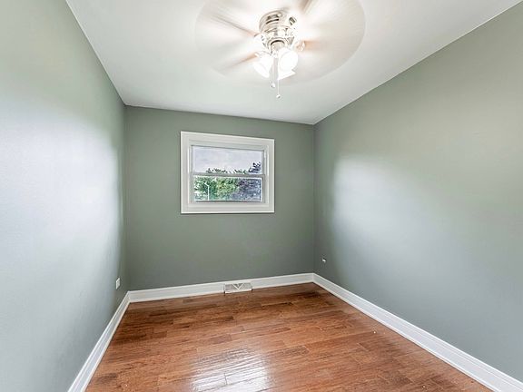 4th image of 3610 W Benck Dr