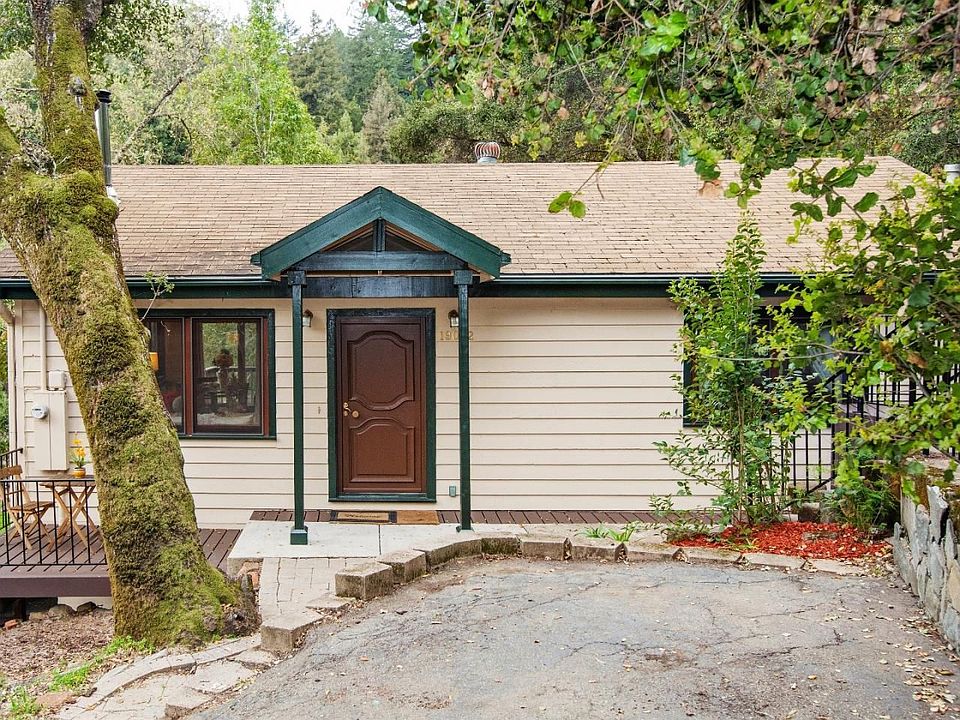 1st image of 19032 Oak Ct