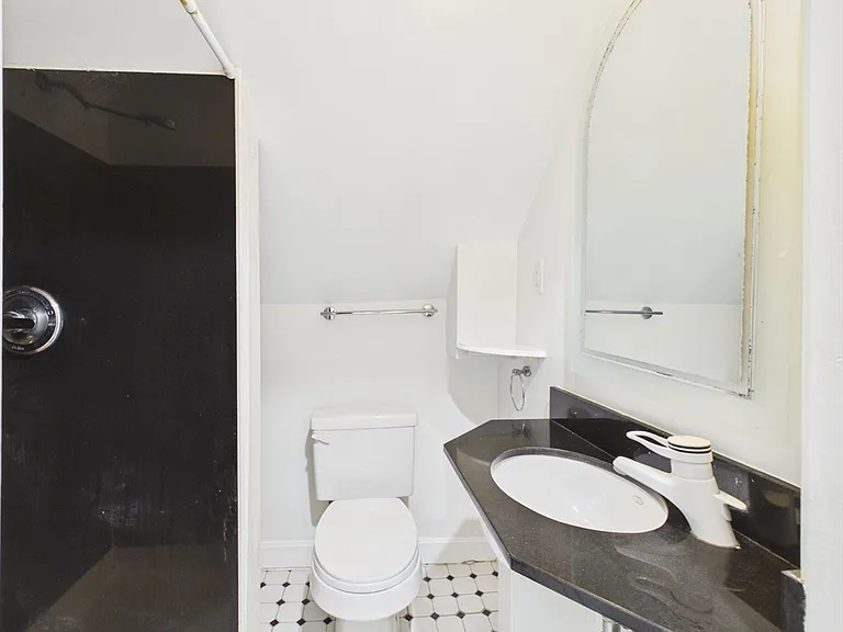 32 Sciarappa St #2 — Photo 10
