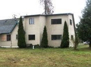 597 Midway Rd, Medford, OR 97501