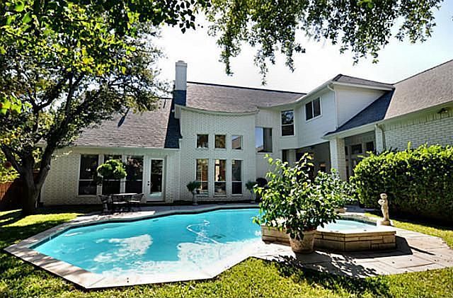 2nd image of 3405 Lantz Cir