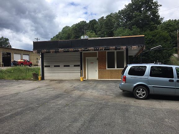 3rd image of 1401 Kennedy Blvd