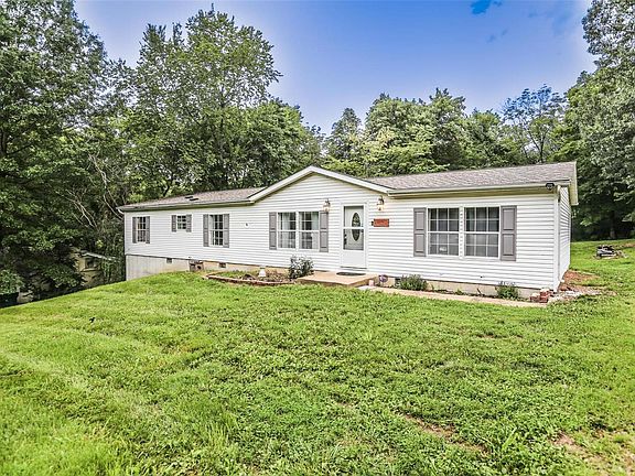2nd image of 4279 Lakeview Dr
