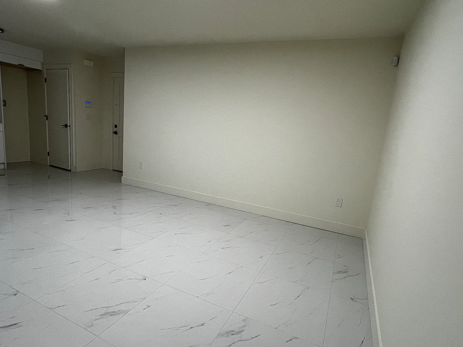 9935 Sullivan St — Photo 2
