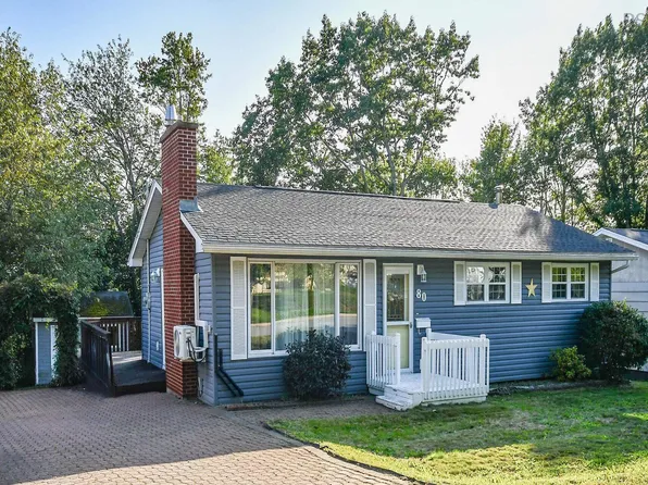 80 Beaumont Dr, Lower Sackville, NS B4C 1V6