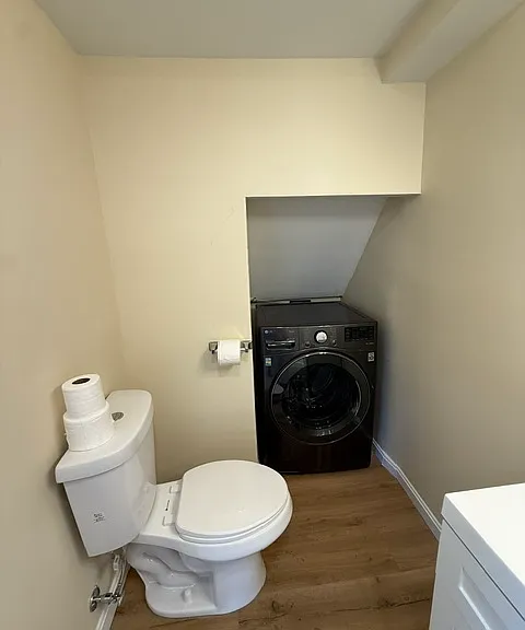 1 Pond Pl — Photo 11