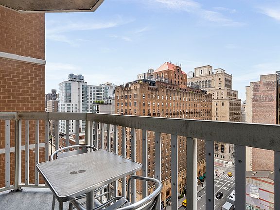 5th image of 50 Lexington Ave APT 16F