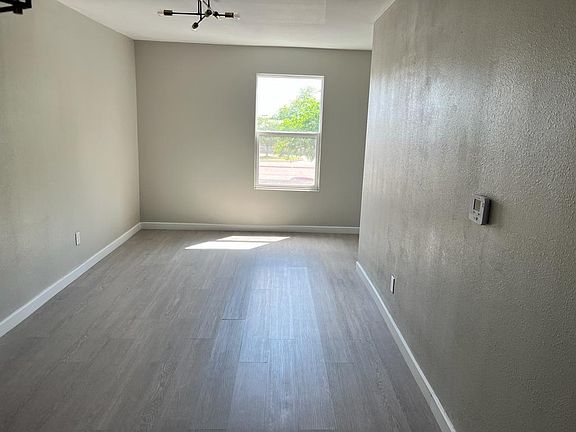 4th image of 2523 S Vernon Ave