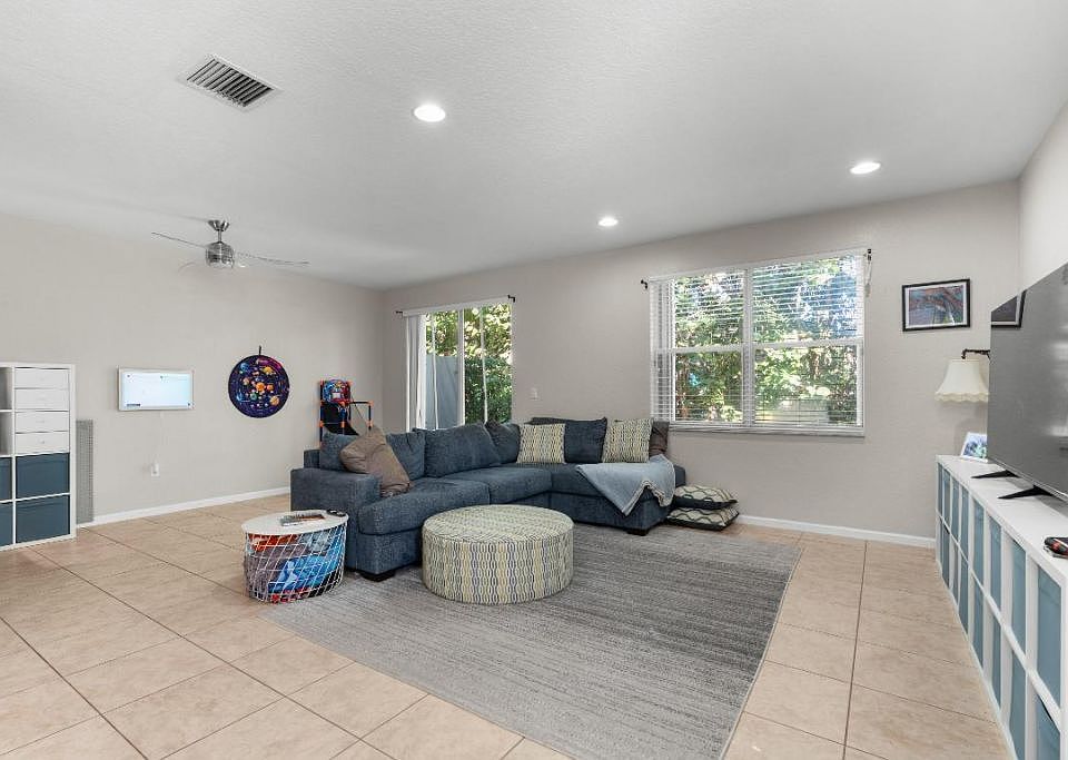 1st image of 16169 Poppy Seed Cir Unit 606