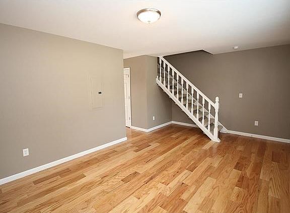 3rd image of 9972 Bunker Hill Dr